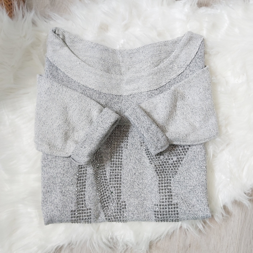 NY grey crewneck sweater